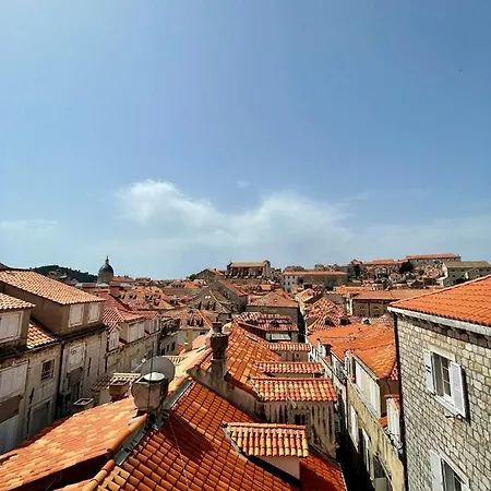 Πανσιόν Ida Old Town 2 3*